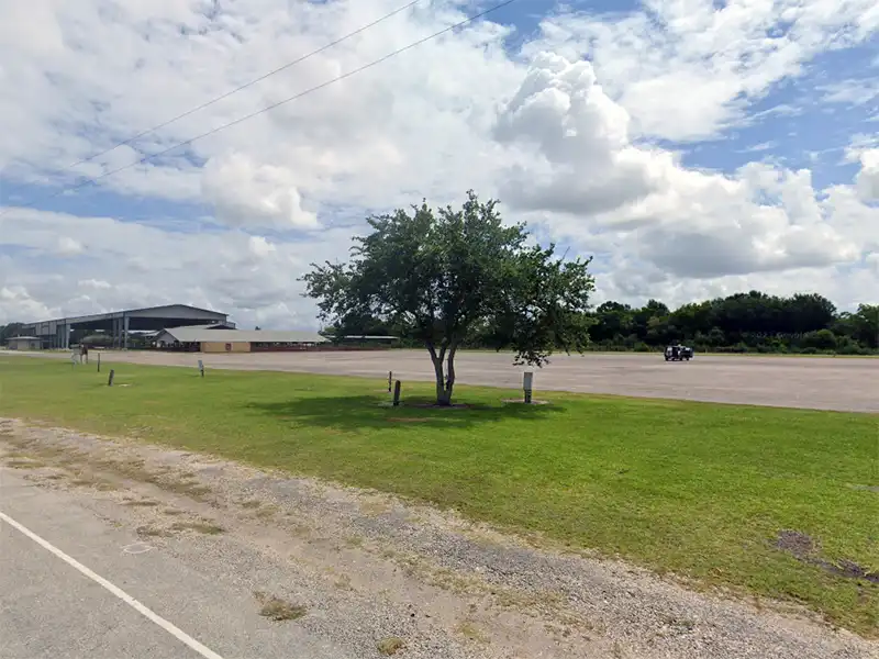 Photo of the campsites at winnie stowell park in winnie texas